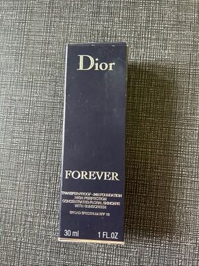 ❤️ 3/$18 Dior Forever Foundation - 1 oz, 9N neutral